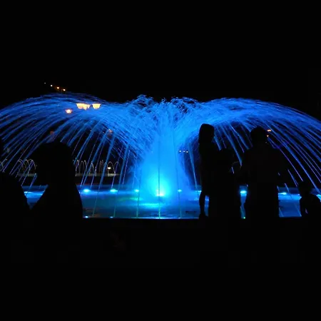 Chic By The Coast In Apartmán