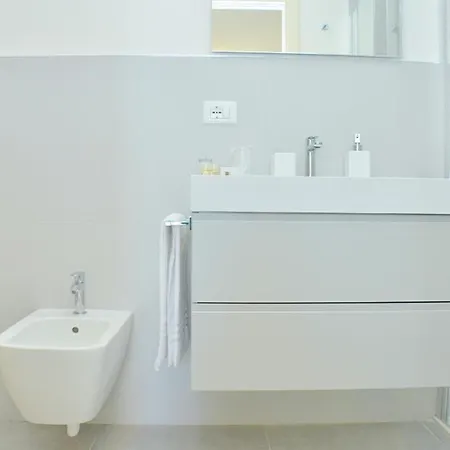 Chic By The Coast In *