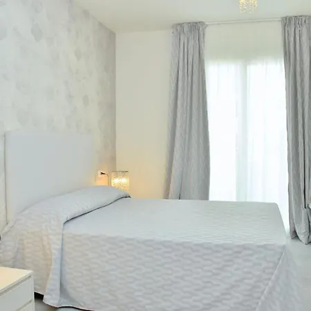 Chic By The Coast In