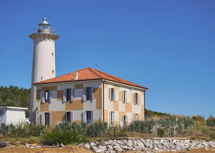 Chic By The Coast In Апартаменти